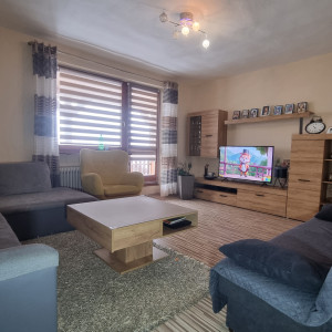 PREDAJ – 2x 3 izb byt v dvojgeneračnom dome, Budča – Stromová ulica