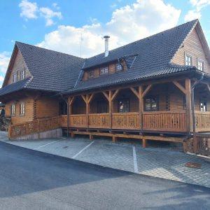 PREDAJ - Koliba Kriváň