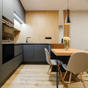 PRENÁJOM: Exkluzívny 2-izbový byt v srdci Banskej Bystrice – Novostavba Petelenova