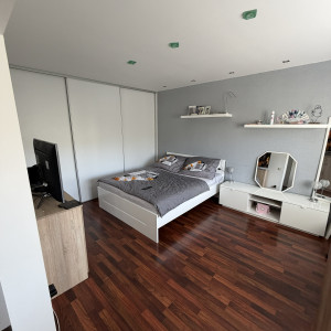 Predaj 1-izbový byt v Žiari nad Hronom, na námestí