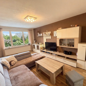 PREDAJ 4 izbový byt vo Zvolene, ul. J. Poničana