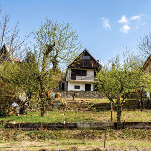 PREDAJ Záhrada s chatkou vo Zvolene, Hájik-Neresnica