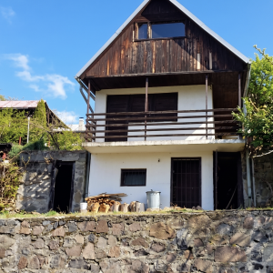 PREDAJ Záhrada s chatkou vo Zvolene, Hájik-Neresnica