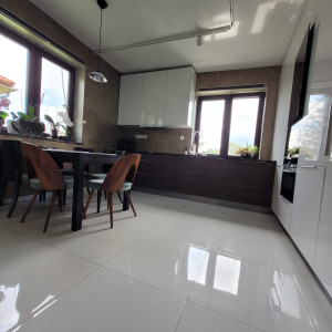 Predaj 3 izbového bytu so záhradou v centre mesta Banská Bystrica