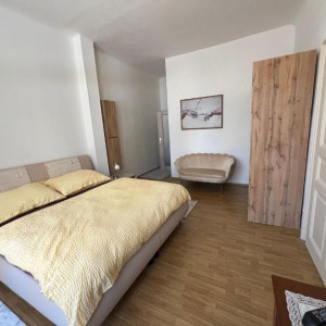 PRENÁJOM 3 izbový byt na námestí - Banská Bystrica
