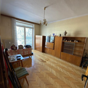 PREDAJ 3 izb. tehlový byt centrum Banská Bystrica