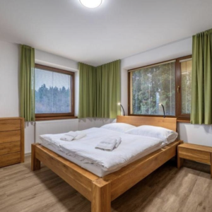 PREDAJ Štýlový apartmán s výhľadom na Kriváň | Rezort Dovalovec