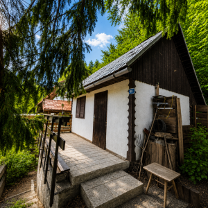 PREDAJ Záhradná chatka so záhradou Tajov Banská Bystrica