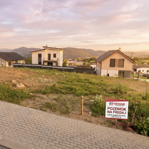Dva slnečné 500 m² pozemky na Fončorde (možnosť prepojenia)