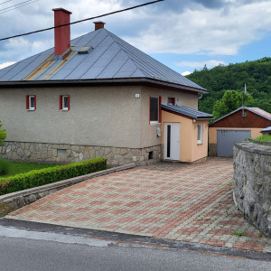 PREDAJ rodinný dom Králiky, 4500 m² pozemok