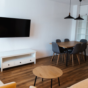 PREDAJ Štýlový a kompletne zariadený 2-izbový byt (64,5 m²) v top lokalite – Partizánska cesta, Banská Bystrica