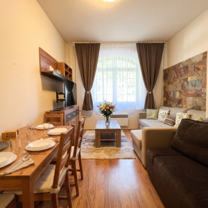 PREDAJ Kompletne zariadený 2-izbový apartmán v srdci Donovál – AD Kamzík