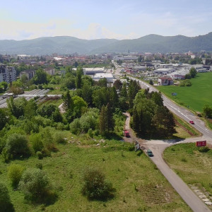 NA PREDAJ POZEMOK PRE BYTOVÚ VÝSTAVBU - ZVOLEN-RÁKOŠ
